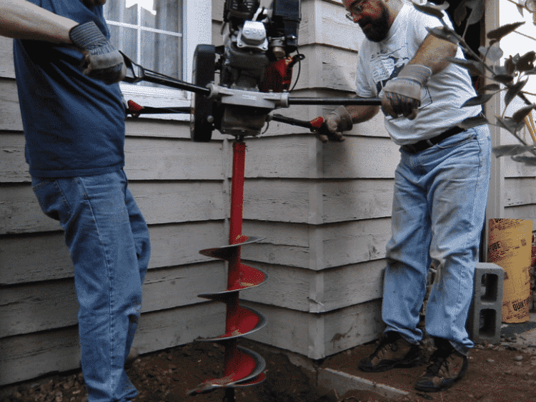 How to Pick the Perfect Post Hole Digger