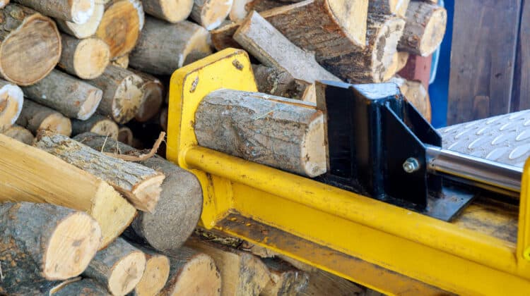 Automated splitting firewood logs processing splitter machine equipment