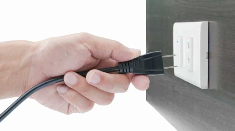 Hand unplug or plugged