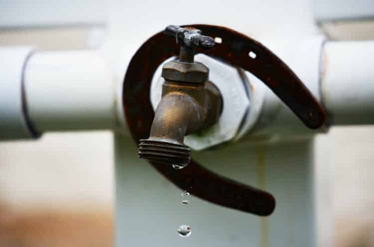how to tell if you have a water leak
