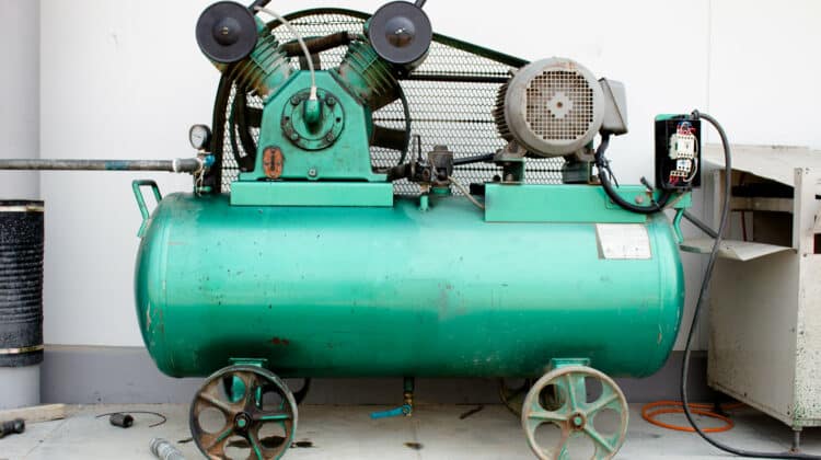 Compressor for pressure control in power plant