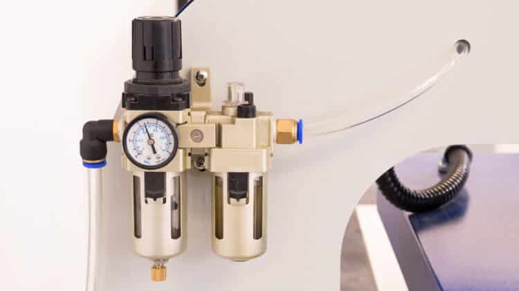 Pneumatic pressure meter machine for pumping valve