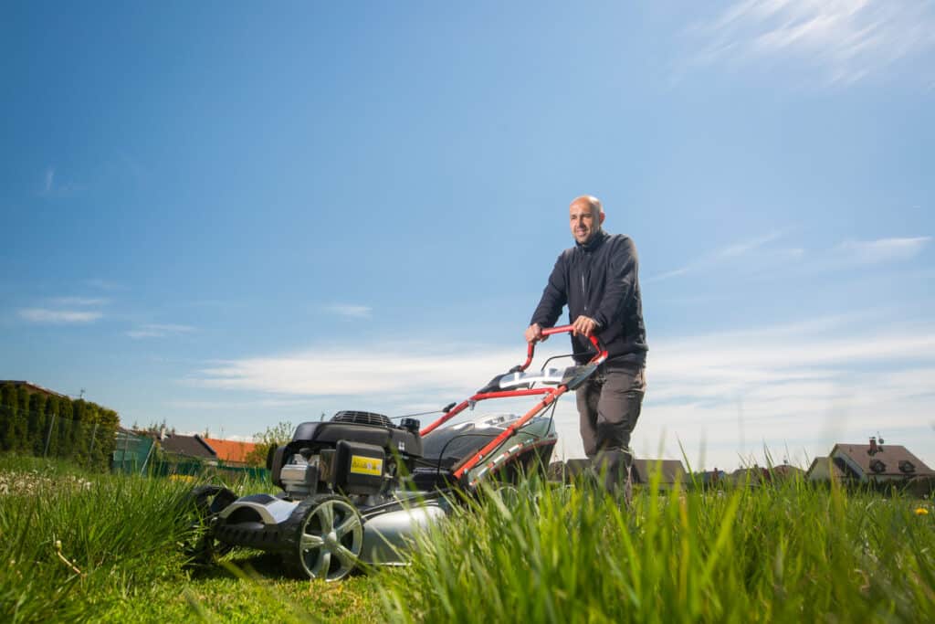 How much does a lawn mower weigh? Kyle's Garage